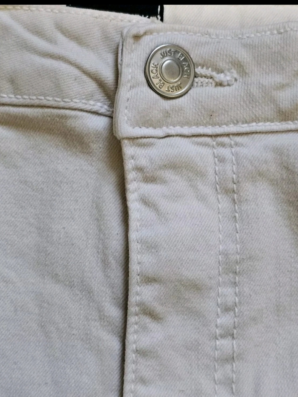Just Black Stormy Released Hem Denim Off White Denim Mini Skirt Size XL NWT - Picture 3 of 9
